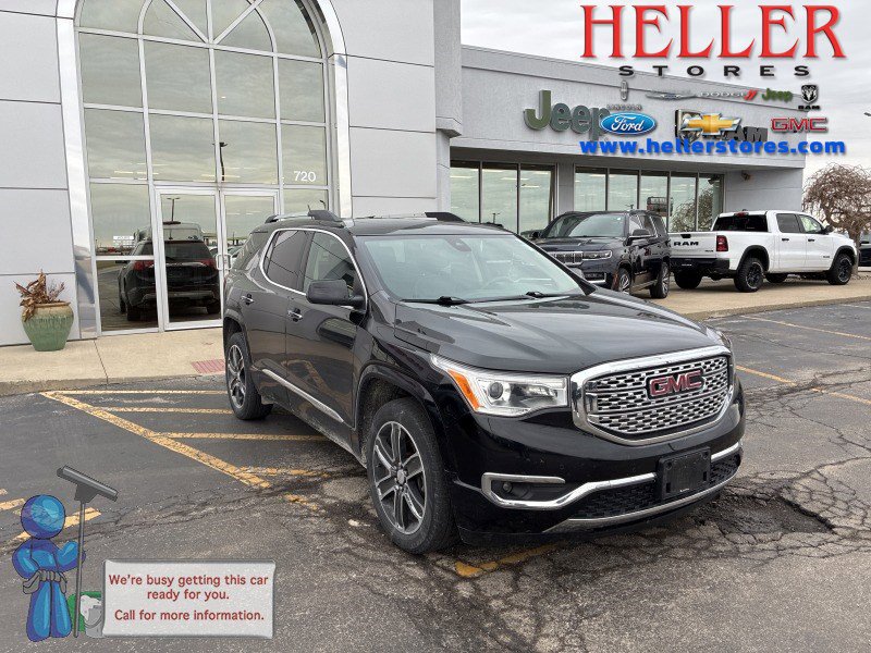 2017 GMC Acadia Denali's photo