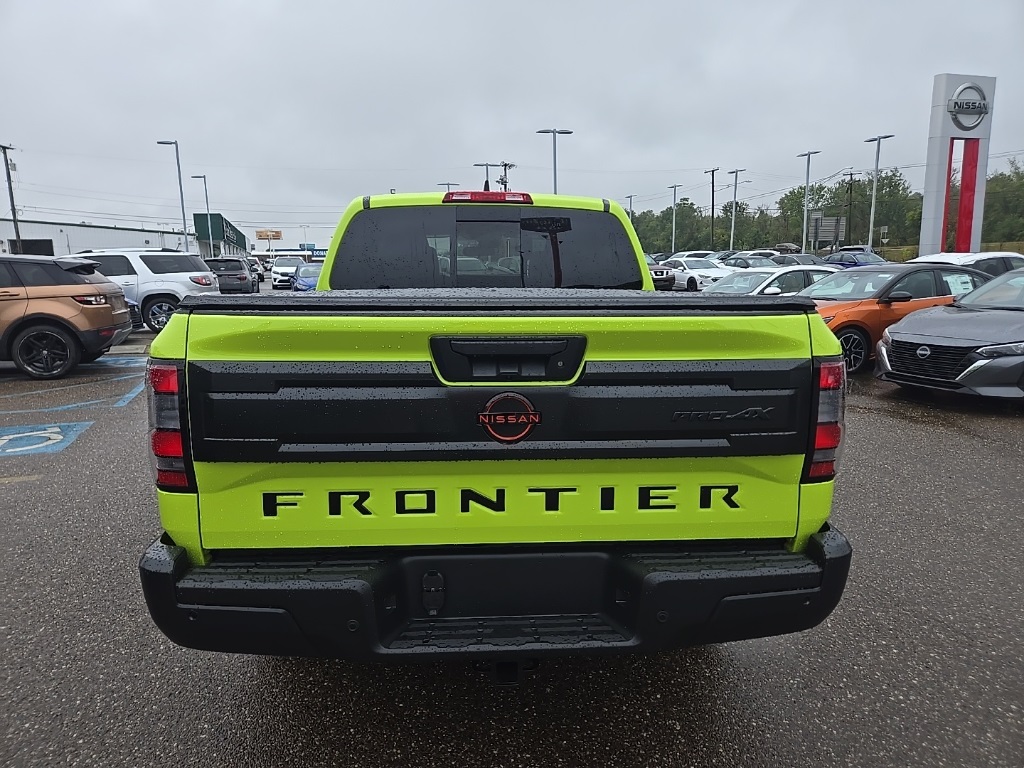 2026 Nissan Frontier Crew Cab PRO-4X photo 6
