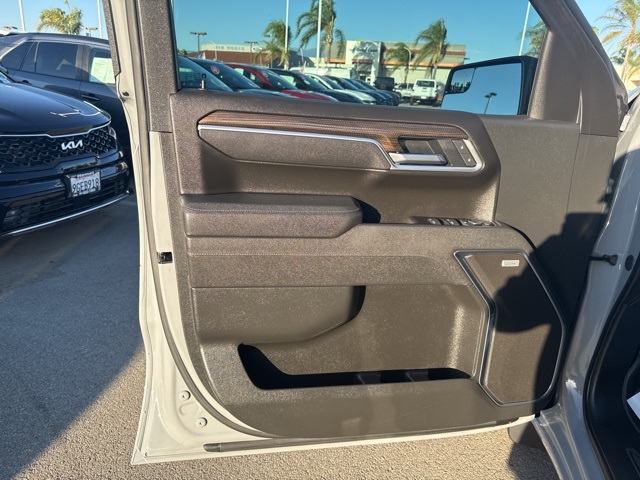 2025 Chevrolet Silverado 1500 RST photo 10