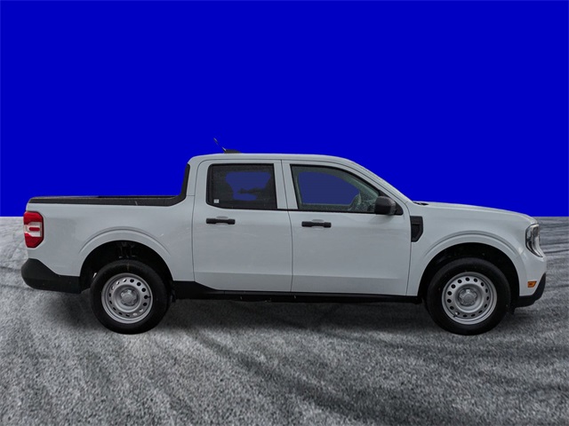 2025 Ford Maverick XL photo 3