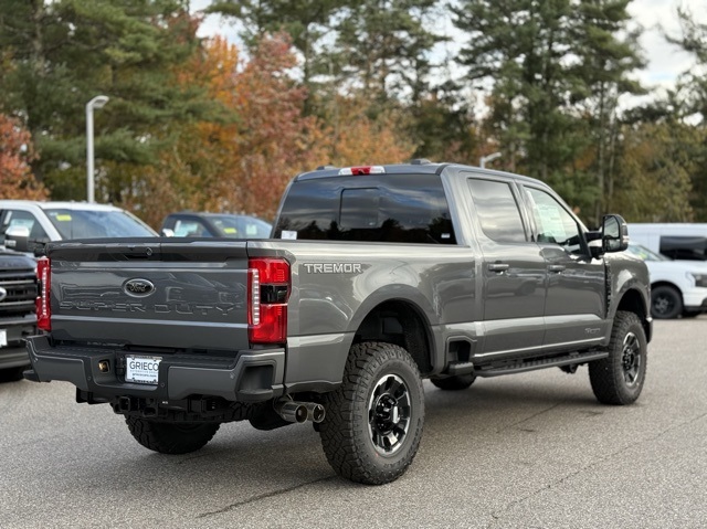 2026 Ford F-350 Lariat photo 4