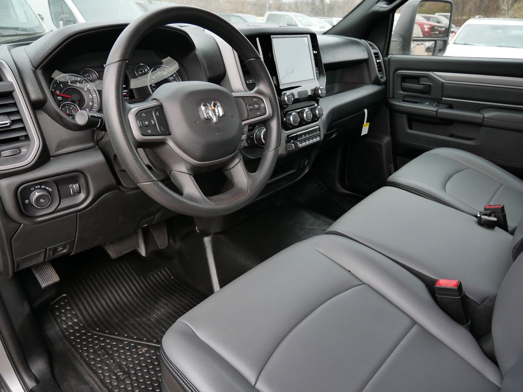 Used 2024 RAM Ram 3500 Pickup Tradesman with VIN 3C63R3AJ1RG362785 for sale in Coon Rapids, Minnesota