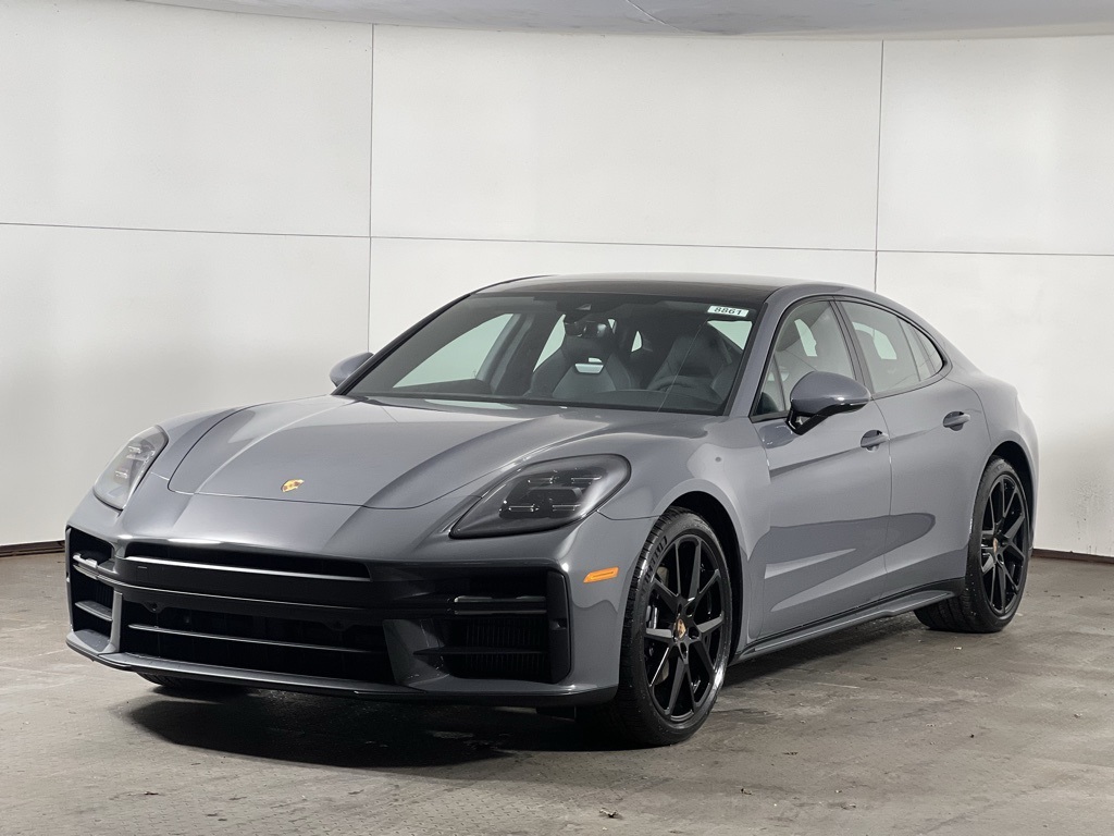 2026 Porsche Panamera Base
