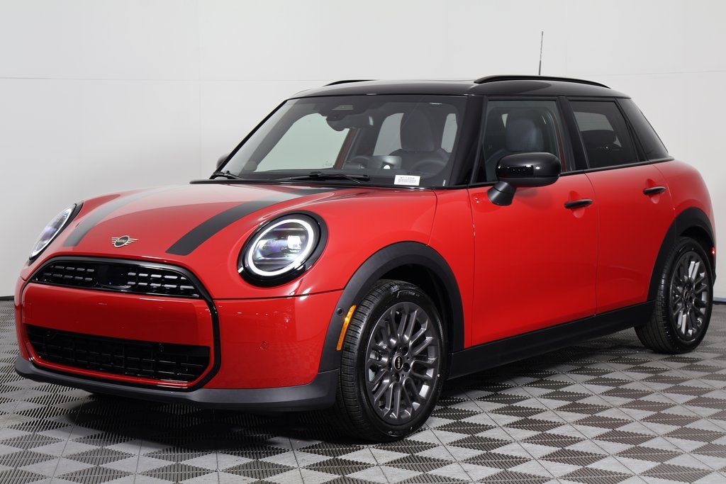 2026 MINI Hardtop 4 Door's photo
