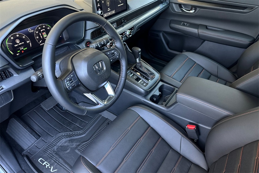 2026 Honda CR-V Hybrid Sport-L photo 4