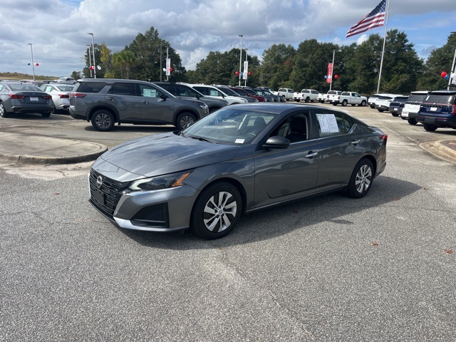 2024 Nissan Altima 2.5 S photo 2