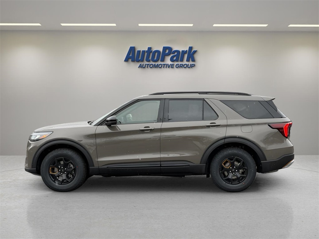 2026 Ford Explorer photo 2