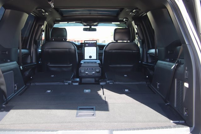 2023 Ford Expedition Platinum photo 48
