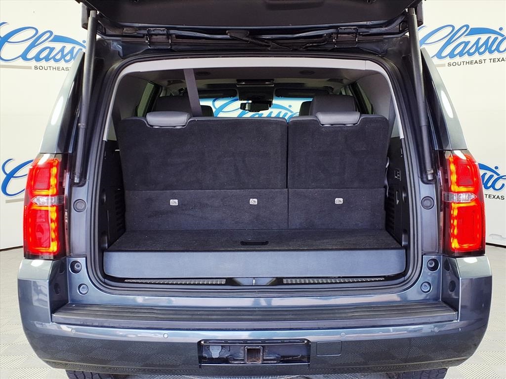 2019 Chevrolet Tahoe LT photo 3