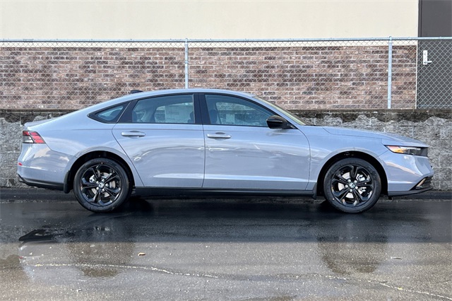 2025 Honda Accord 1.5T SE photo 2