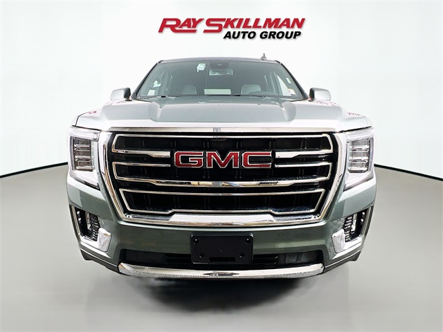 2024 Gmc Yukon SLT photo 2
