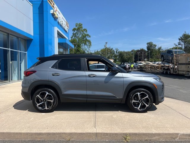 2021 Chevrolet Trailblazer RS photo 2