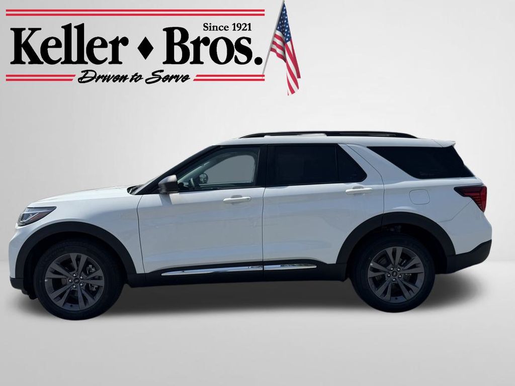 2025 Ford Explorer photo 4