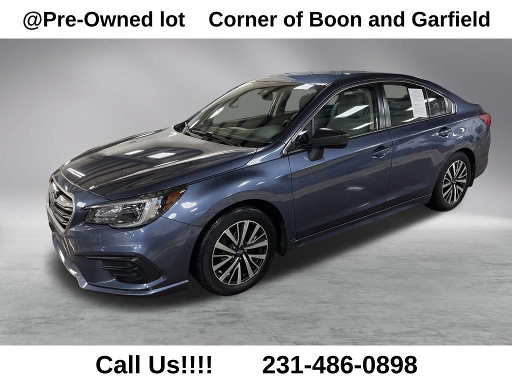 2018 Subaru Legacy Base's photo