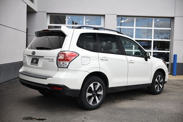 2017 Subaru Forester 2.5i Premium photo 7