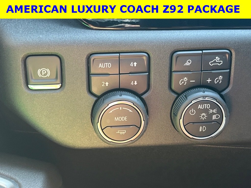2025 Chevrolet Silverado 1500 RST photo 14