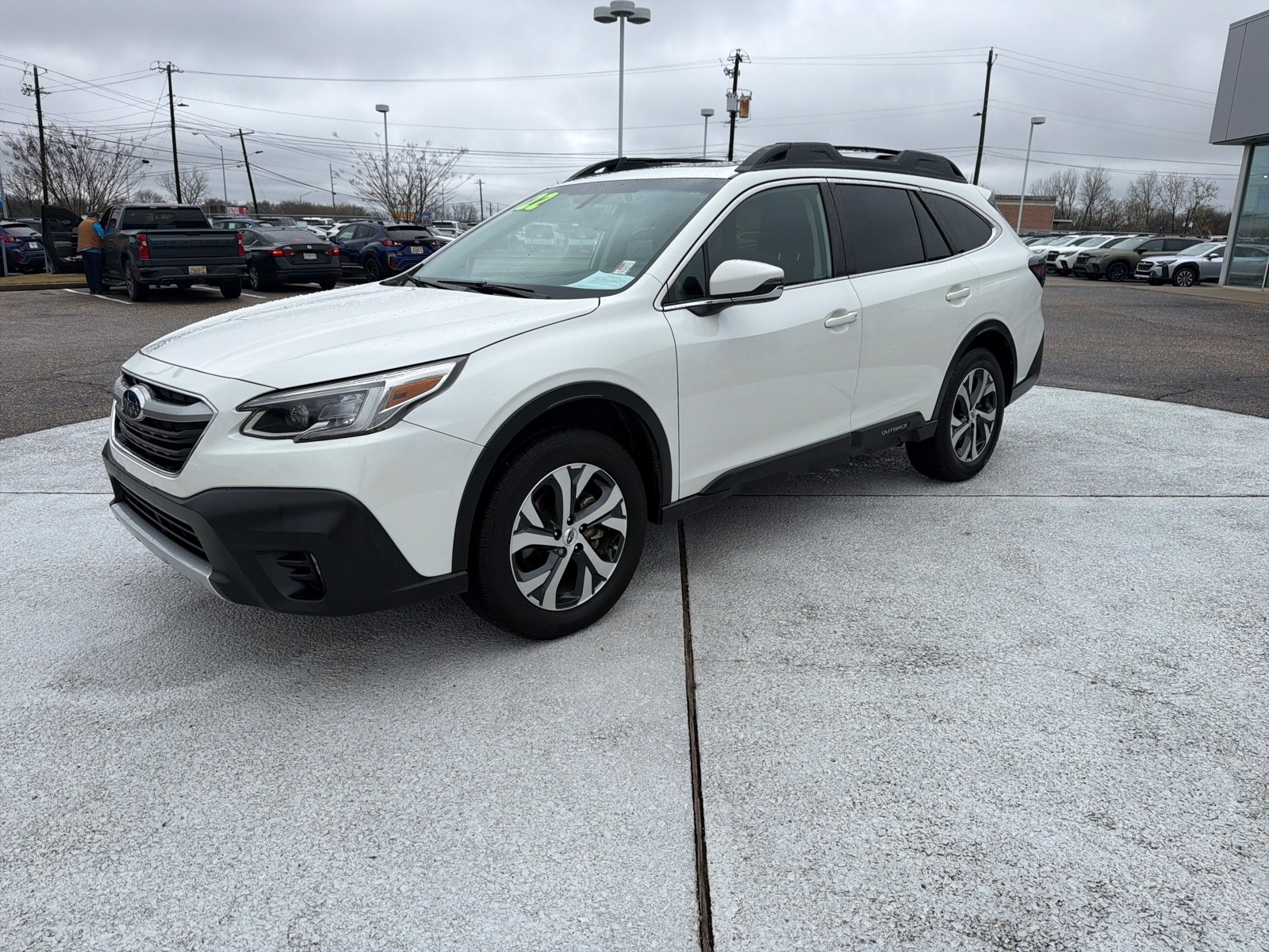 2022 Subaru Outback Limited photo 3