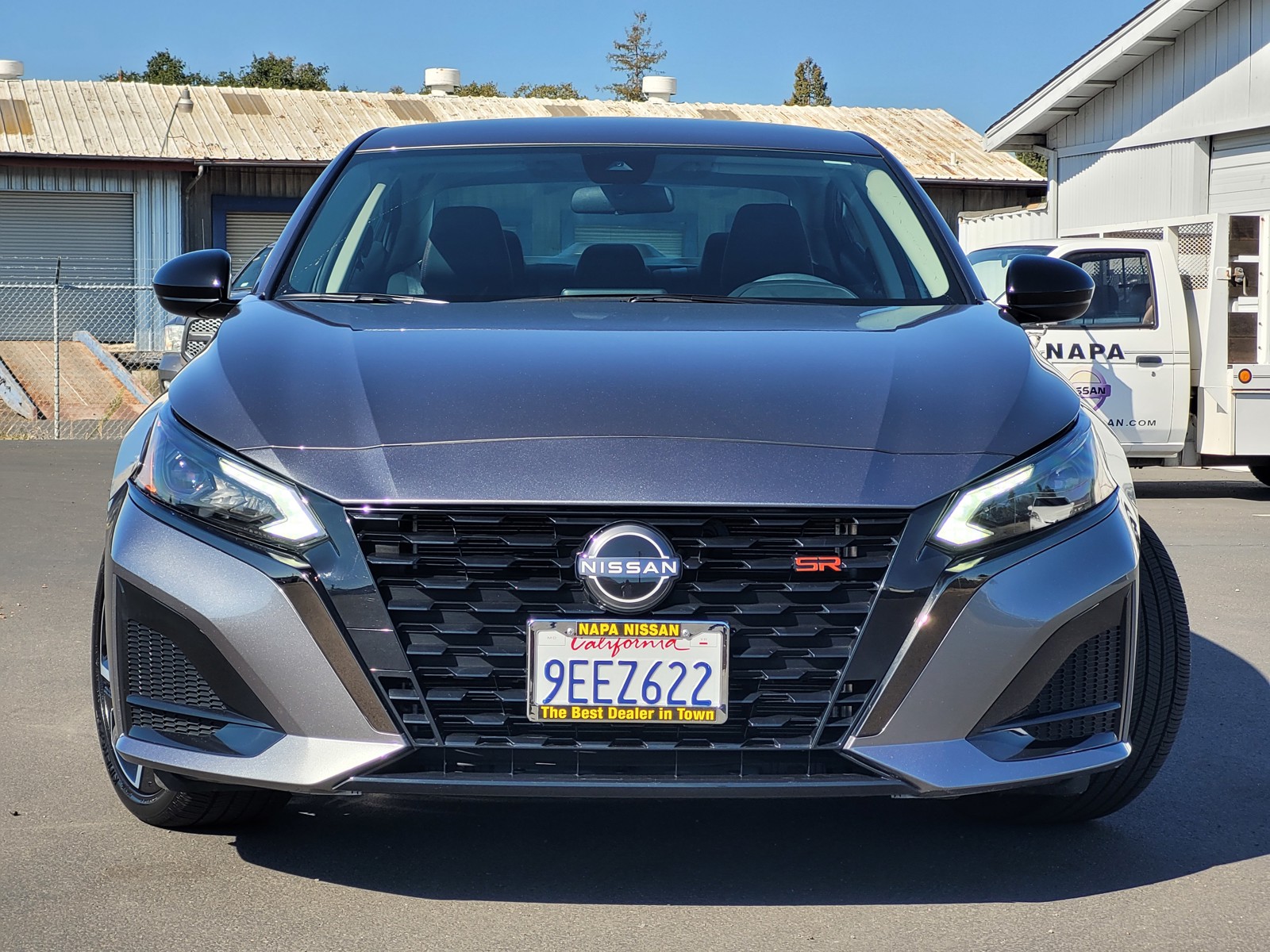 2023 Nissan Altima 2.5 SR photo 2