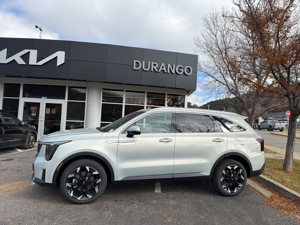 2026 Kia Sorento EX's photo