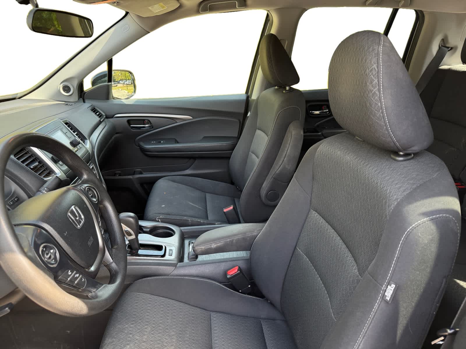 2019 Honda Ridgeline Sport photo 9