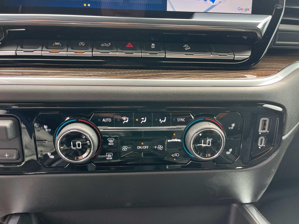 2026 Chevrolet Silverado 1500 RST photo 22