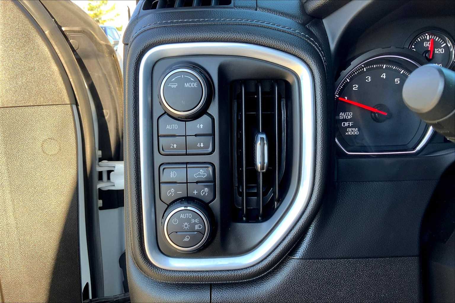 2021 Chevrolet Silverado 1500 LTZ photo 31