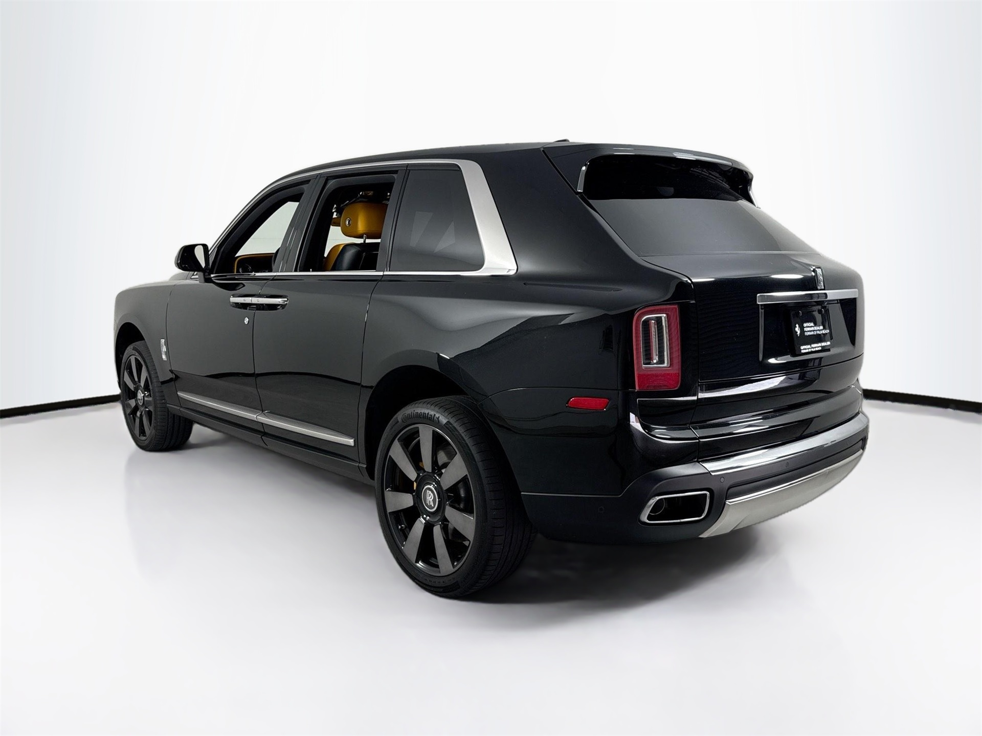 2023 Rolls Royce Cullinan RR31 photo 3