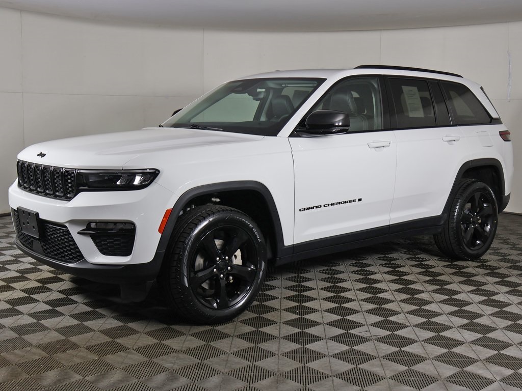 2023 Jeep Grand Cherokee Limited photo 4