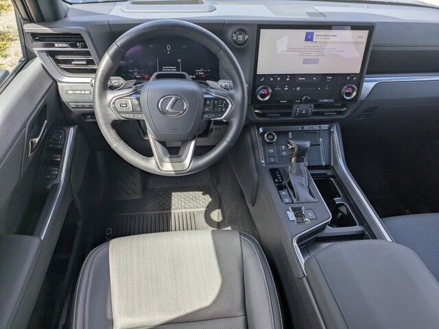 2024 Lexus GX 550 photo 11
