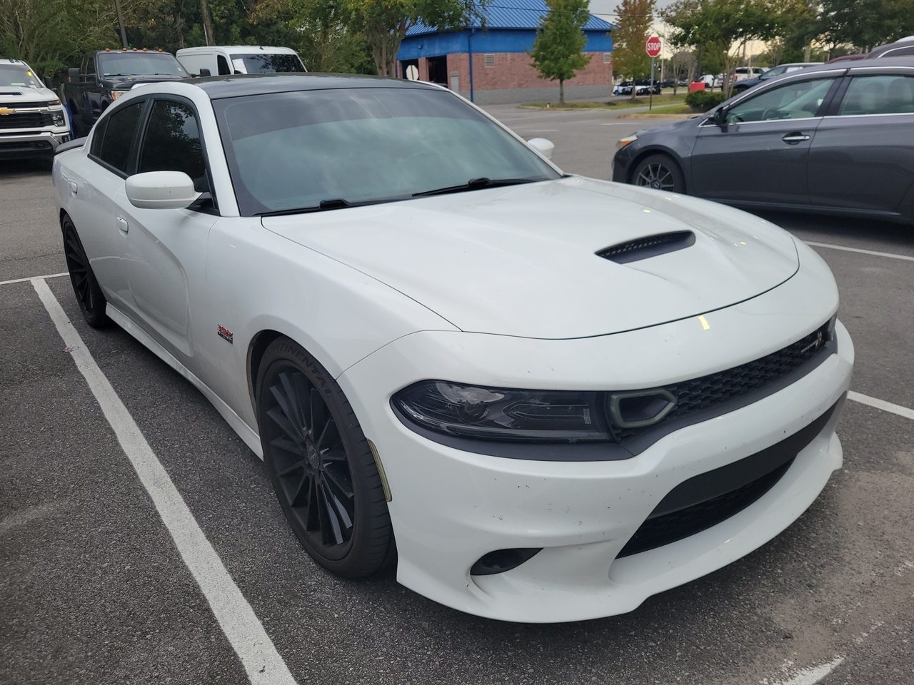 2022 Dodge Charger Scat Pack photo 2