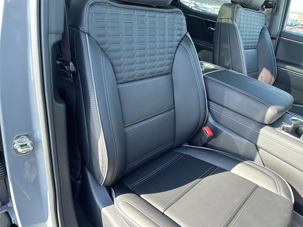 2025 Gmc Sierra EV Denali photo 29