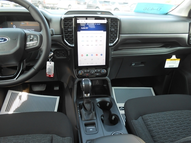 2025 Ford Ranger XLT photo 3