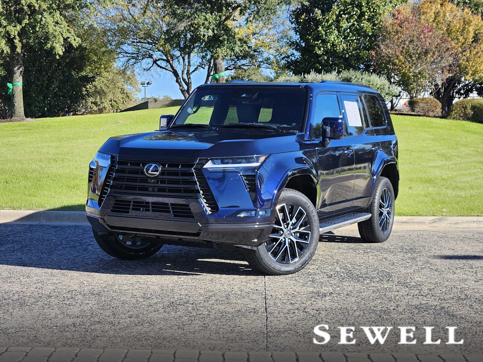 2025 Lexus GX Premium's photo