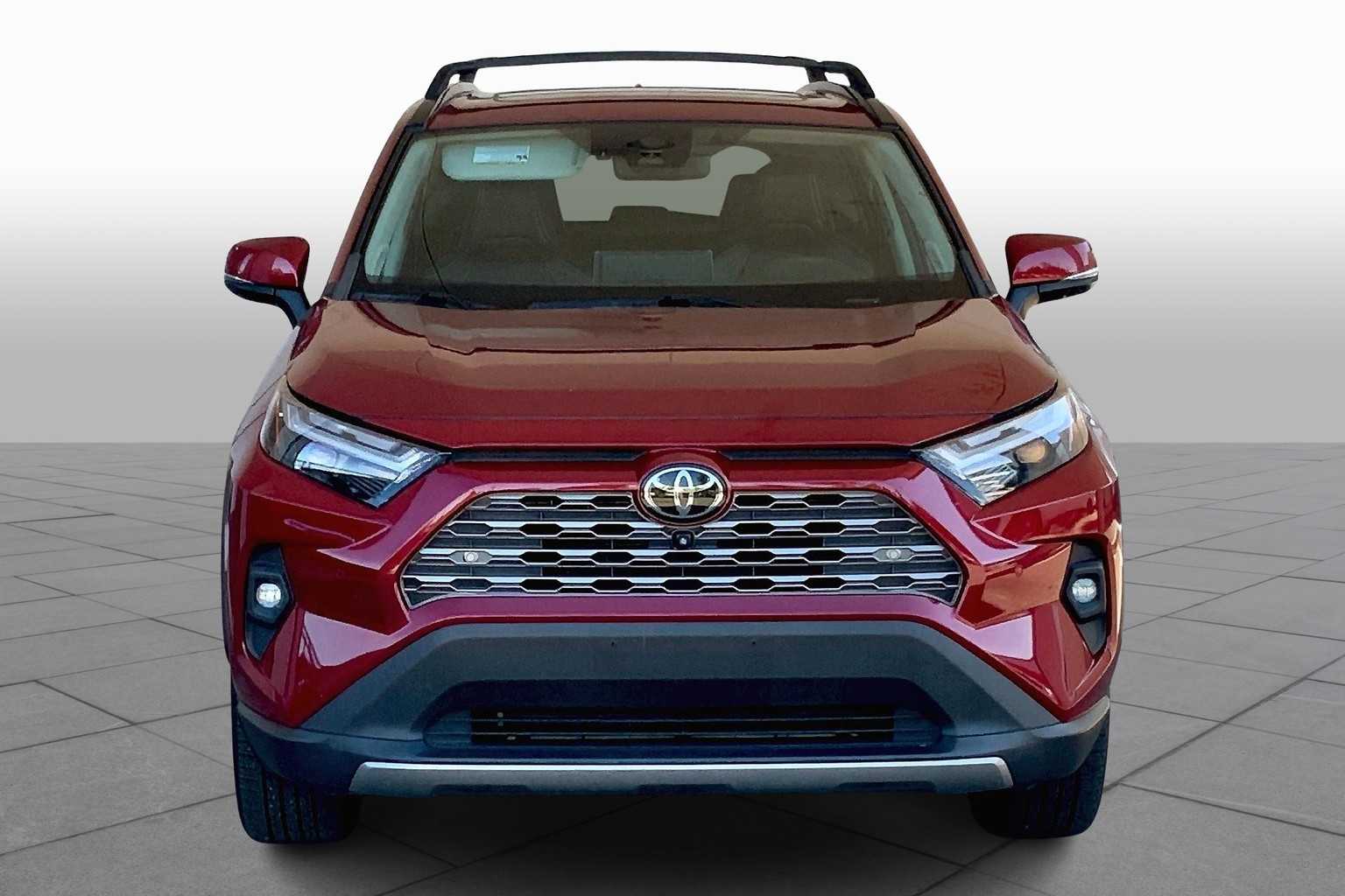 2022 Toyota RAV4 Limited photo 3