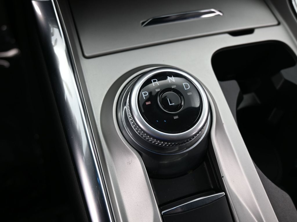 2022 Ford Explorer Limited photo 25