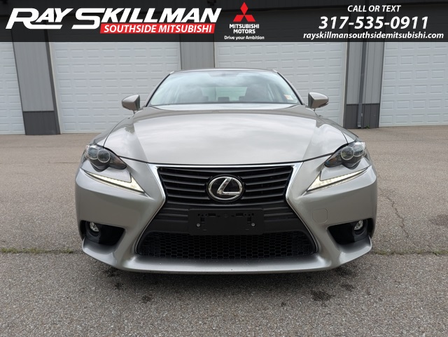 2015 Lexus IS 250 photo 2