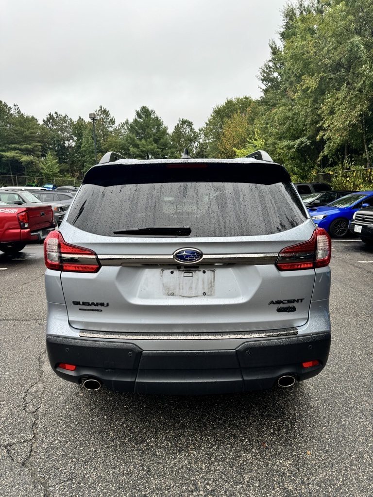 2022 Subaru Ascent Onyx Edition photo 2