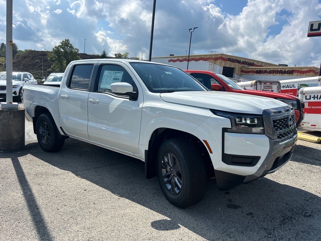 2026 Nissan Frontier SV's photo