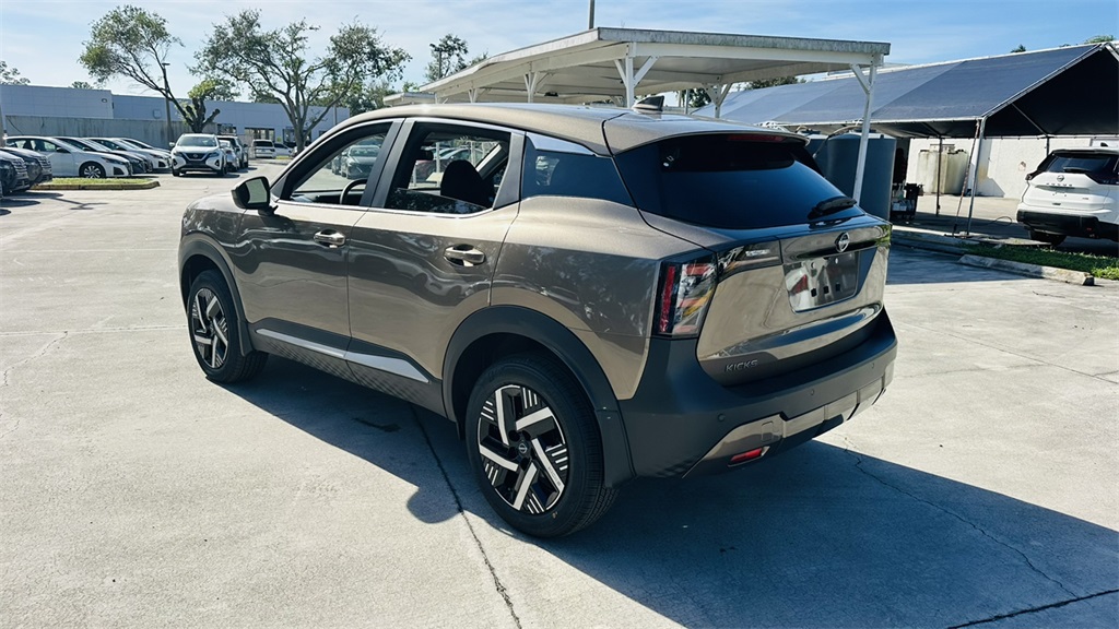 2026 Nissan Kicks SV photo 3