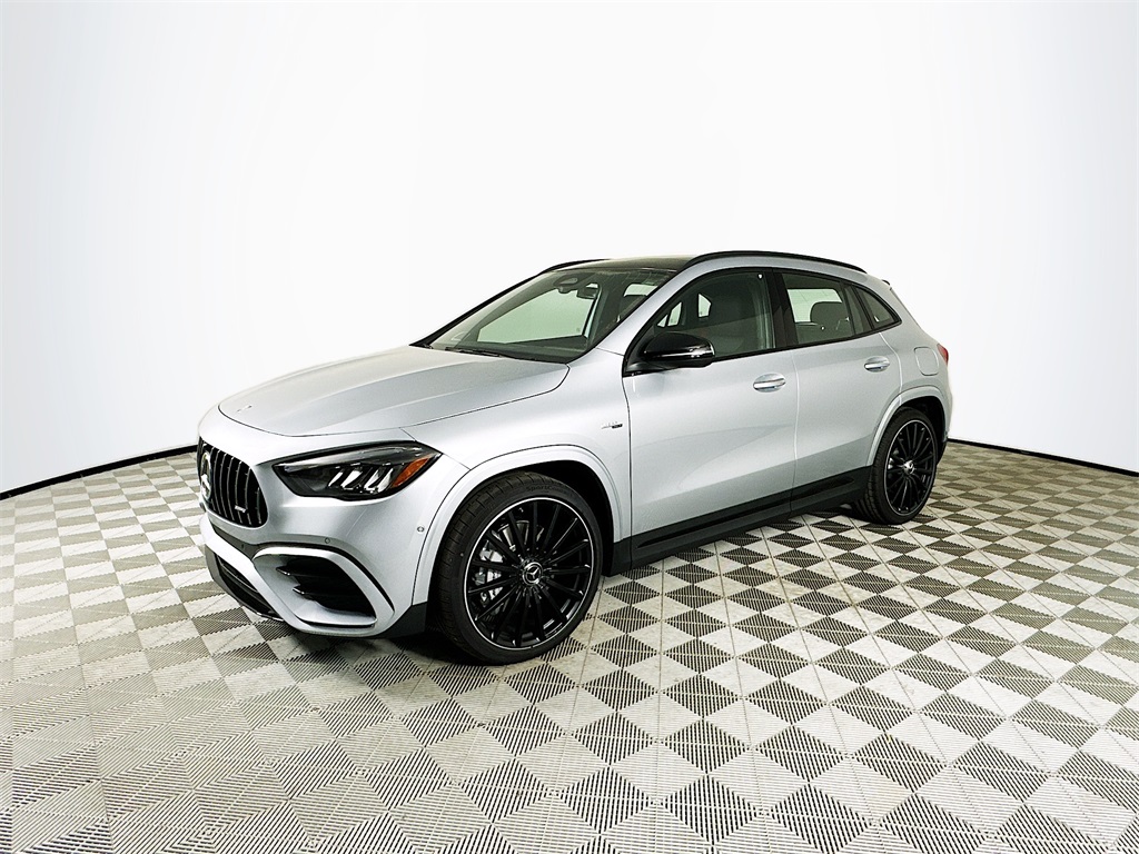 2025 Mercedes Benz GLA AMG 35 4MATIC photo 3