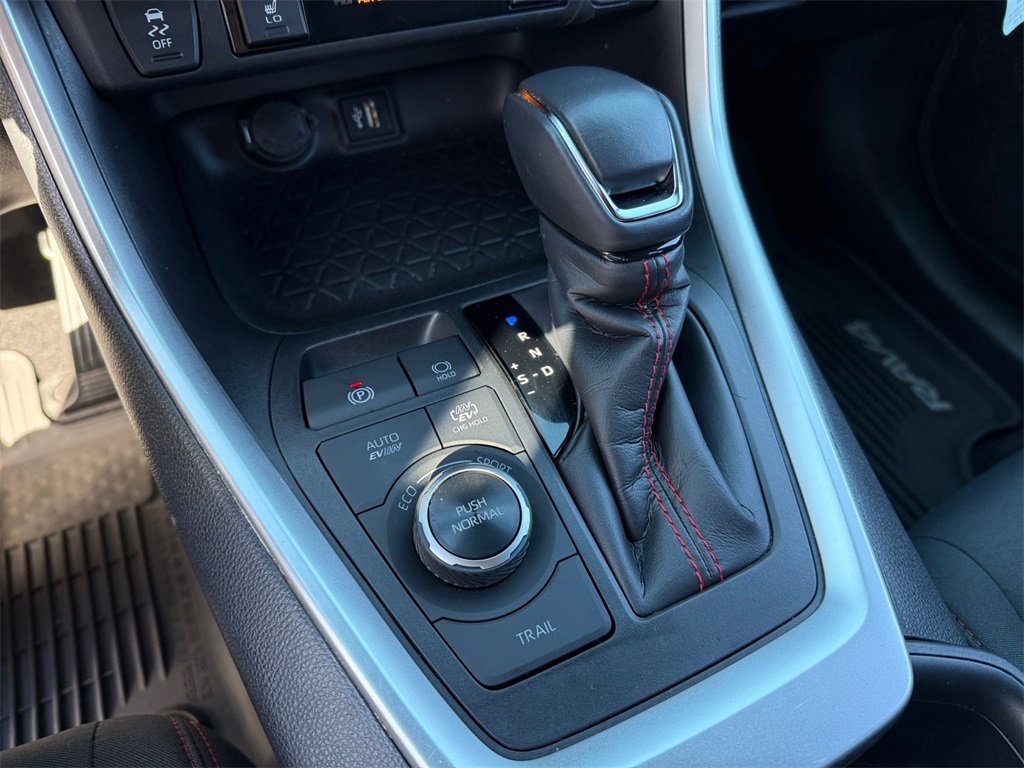 2024 Toyota RAV4 Prime SE photo 20