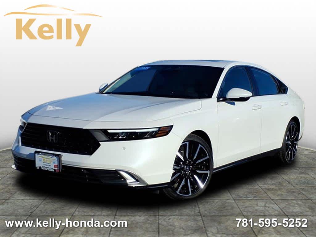 2025 Honda Accord Hybrid Touring's photo