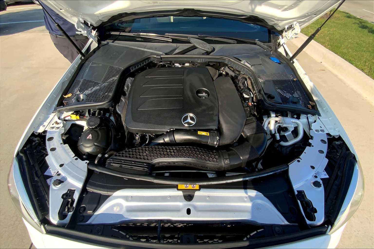 2019 Mercedes Benz C 300 photo 29