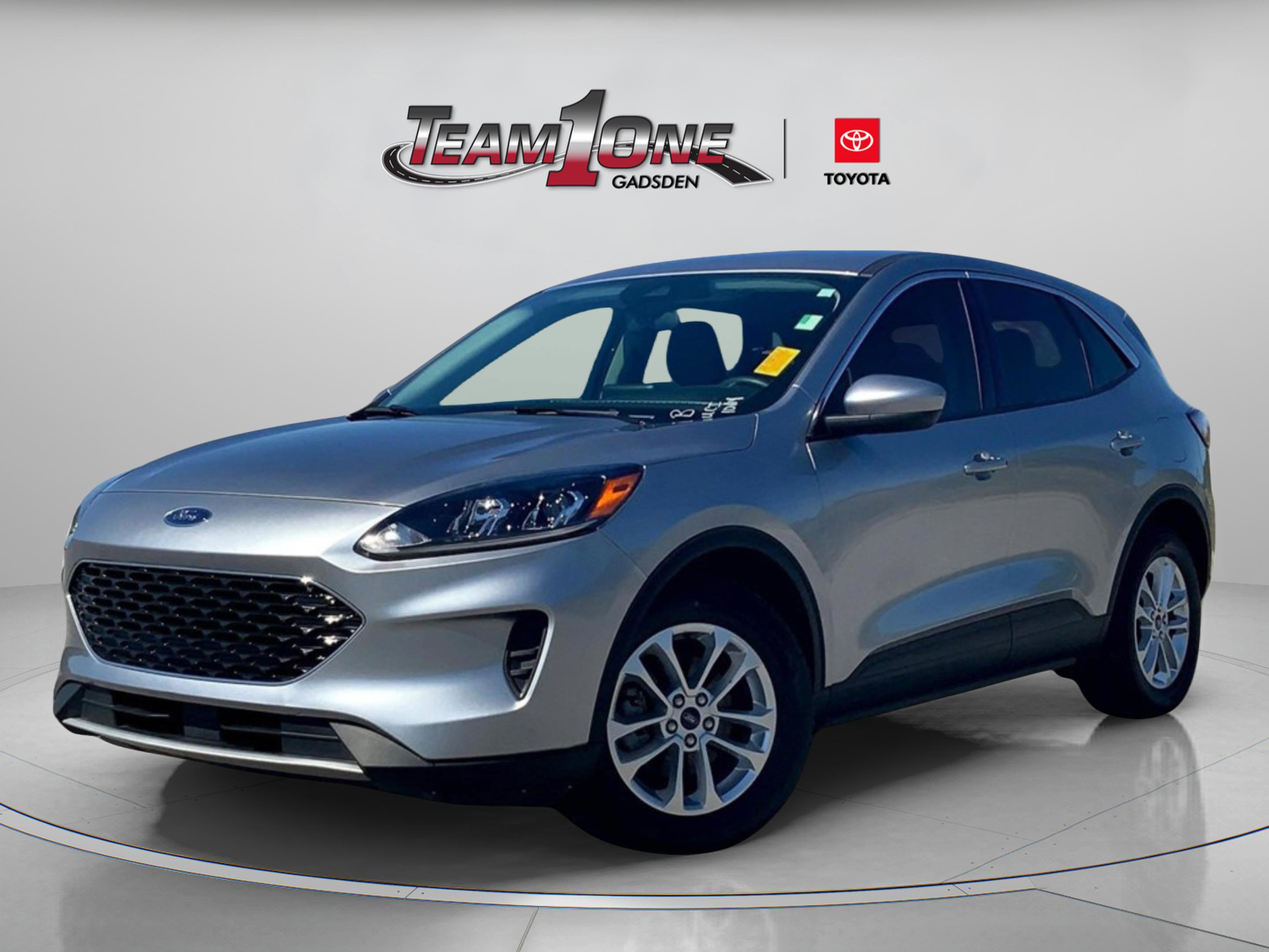 2021 Ford Escape SE photo 3