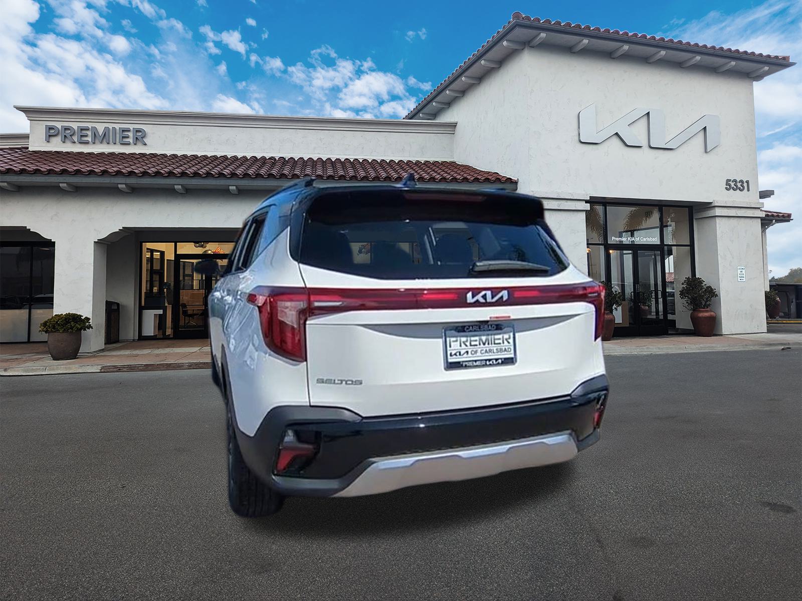 2025 Kia Seltos S photo 3