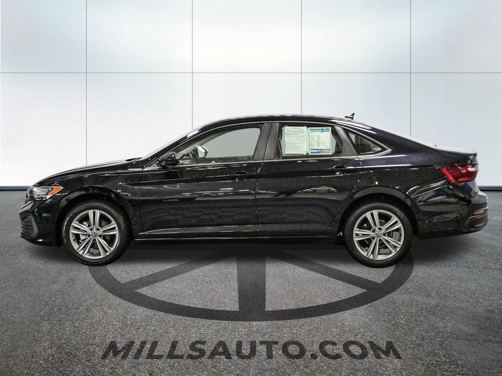 2024 Volkswagen Jetta SE photo 2