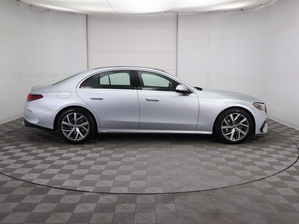 2026 Mercedes Benz E 350 photo 4