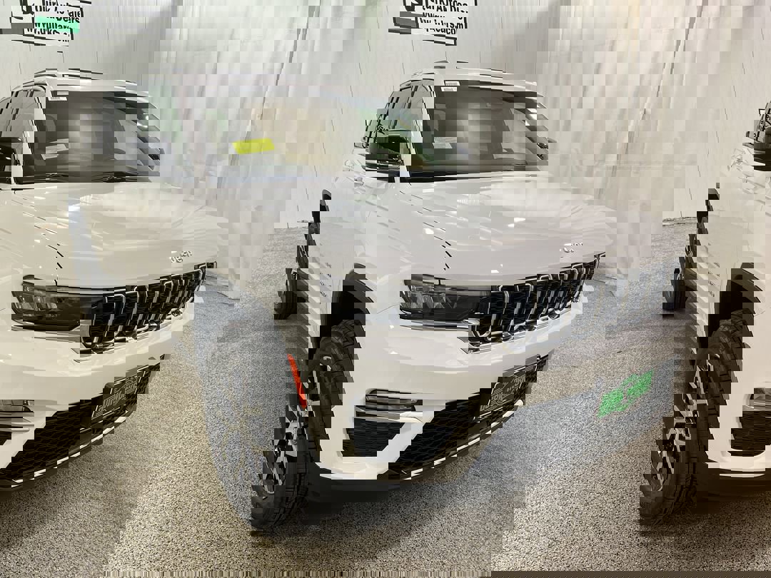 2025 Jeep Grand Cherokee Limited's photo