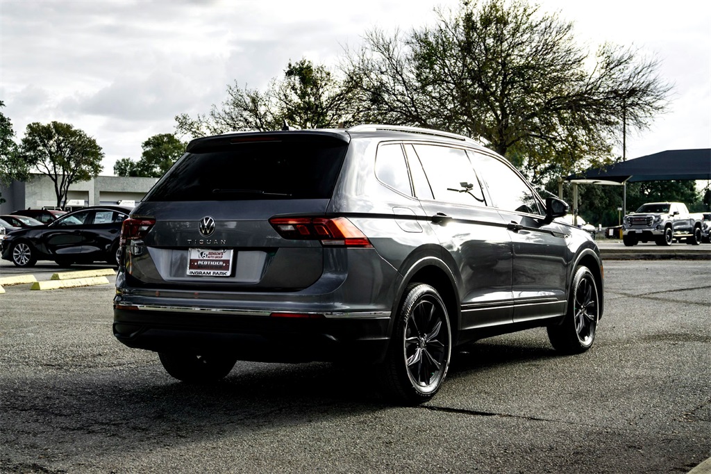 2012 Jeep Grand Cherokee Laredo photo 4