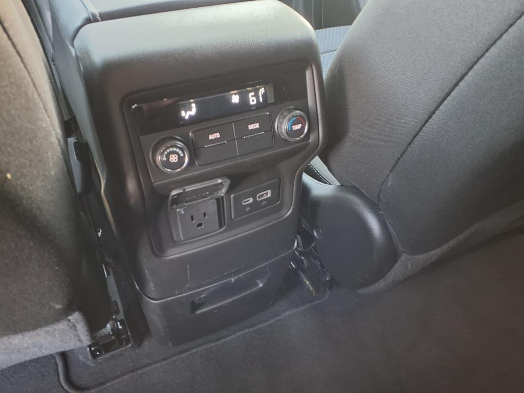 2023 Gmc Acadia SLE photo 4